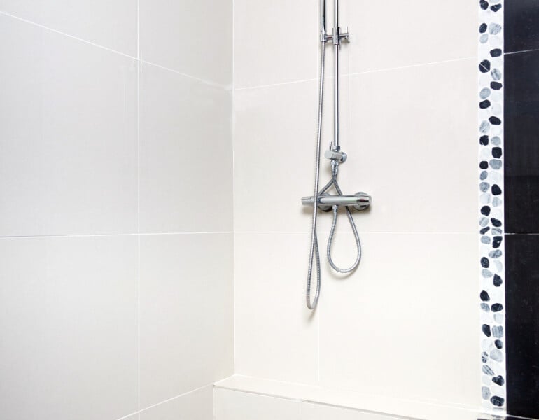 Douche à l'italienne